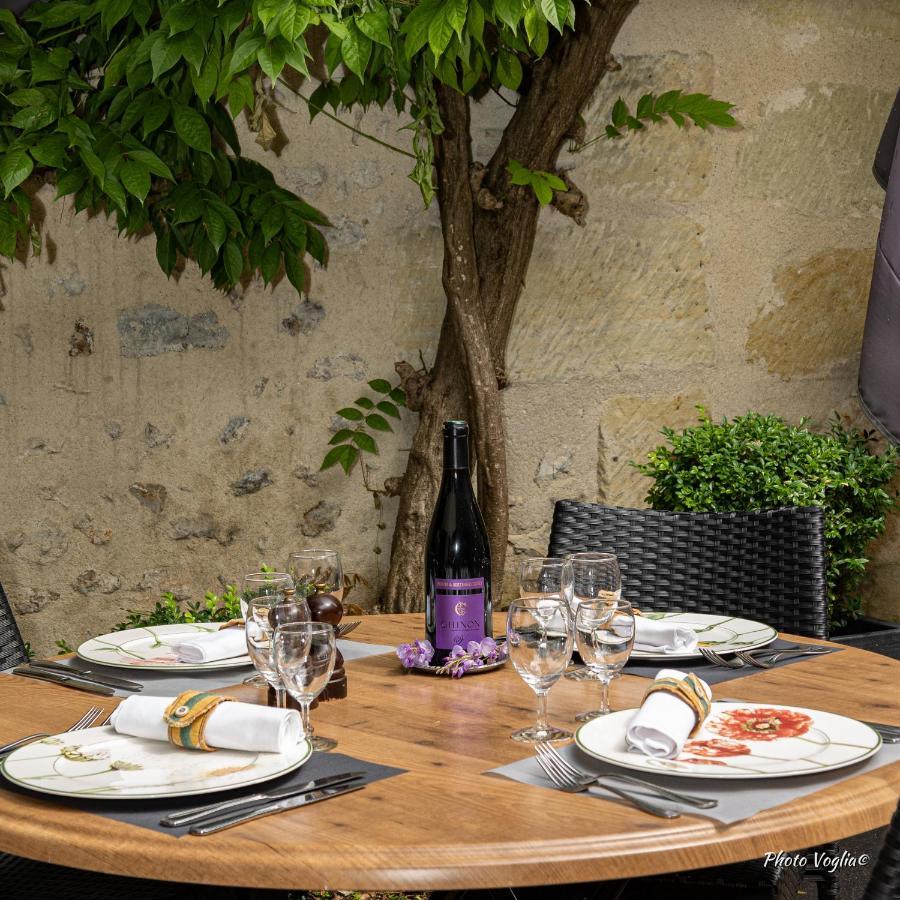 Logis Auberge Le Colombien - Hotel Et Restaurant Villandry Eksteriør billede