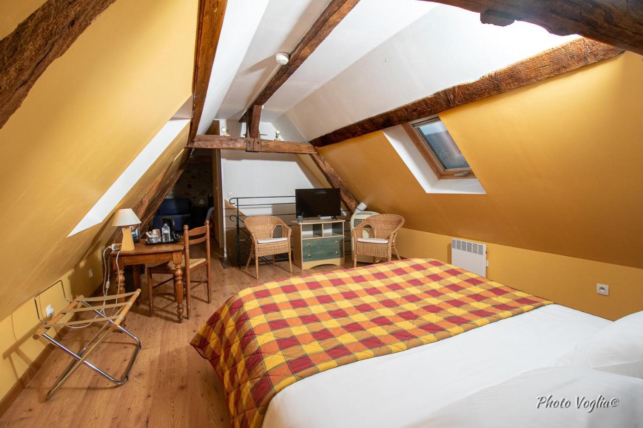 Logis Auberge Le Colombien - Hotel Et Restaurant Villandry Eksteriør billede