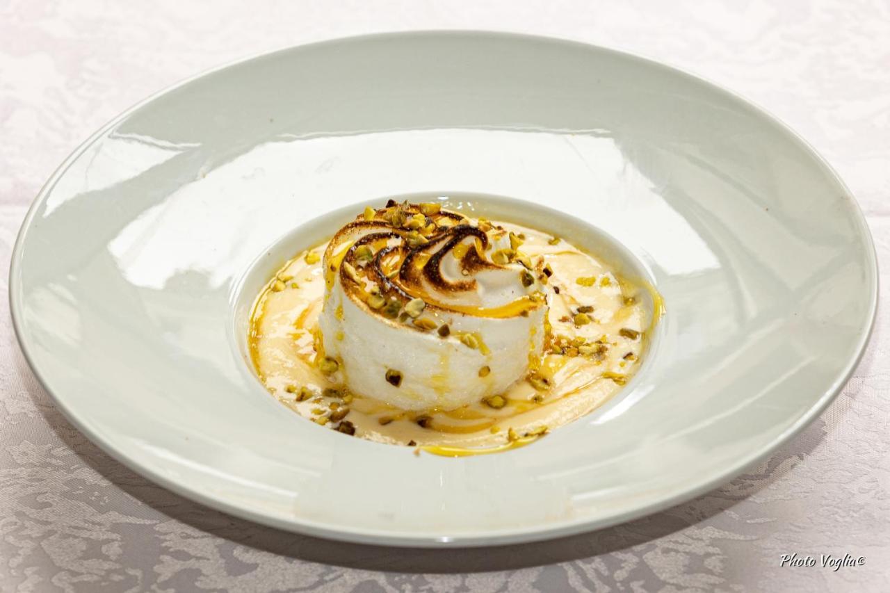 Logis Auberge Le Colombien - Hotel Et Restaurant Villandry Eksteriør billede