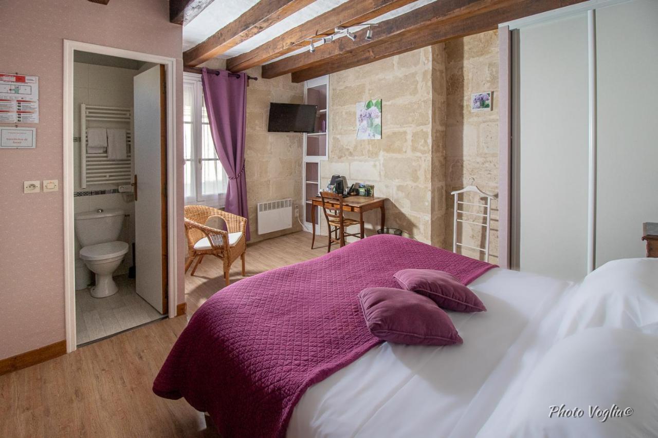 Logis Auberge Le Colombien - Hotel Et Restaurant Villandry Eksteriør billede