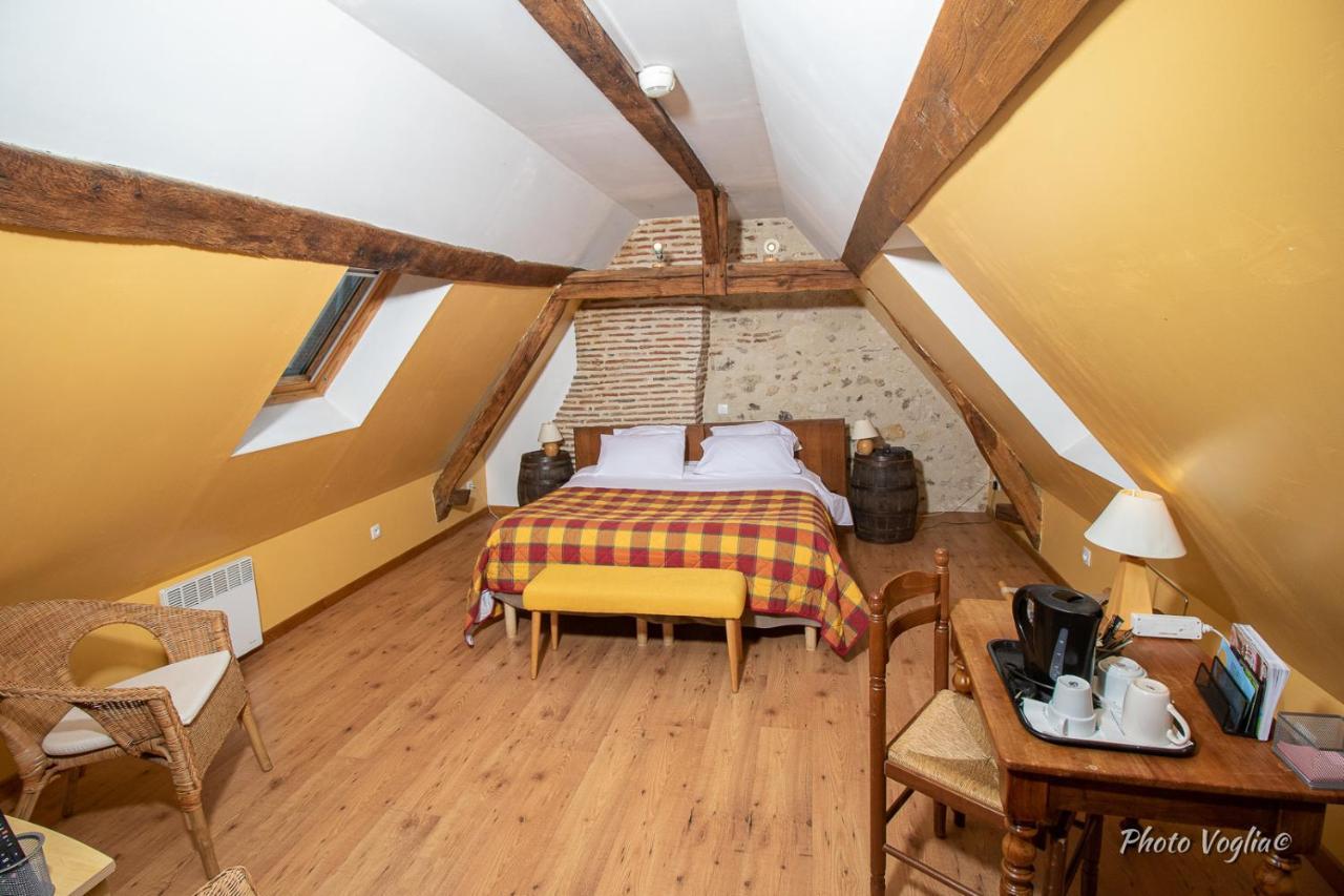 Logis Auberge Le Colombien - Hotel Et Restaurant Villandry Eksteriør billede