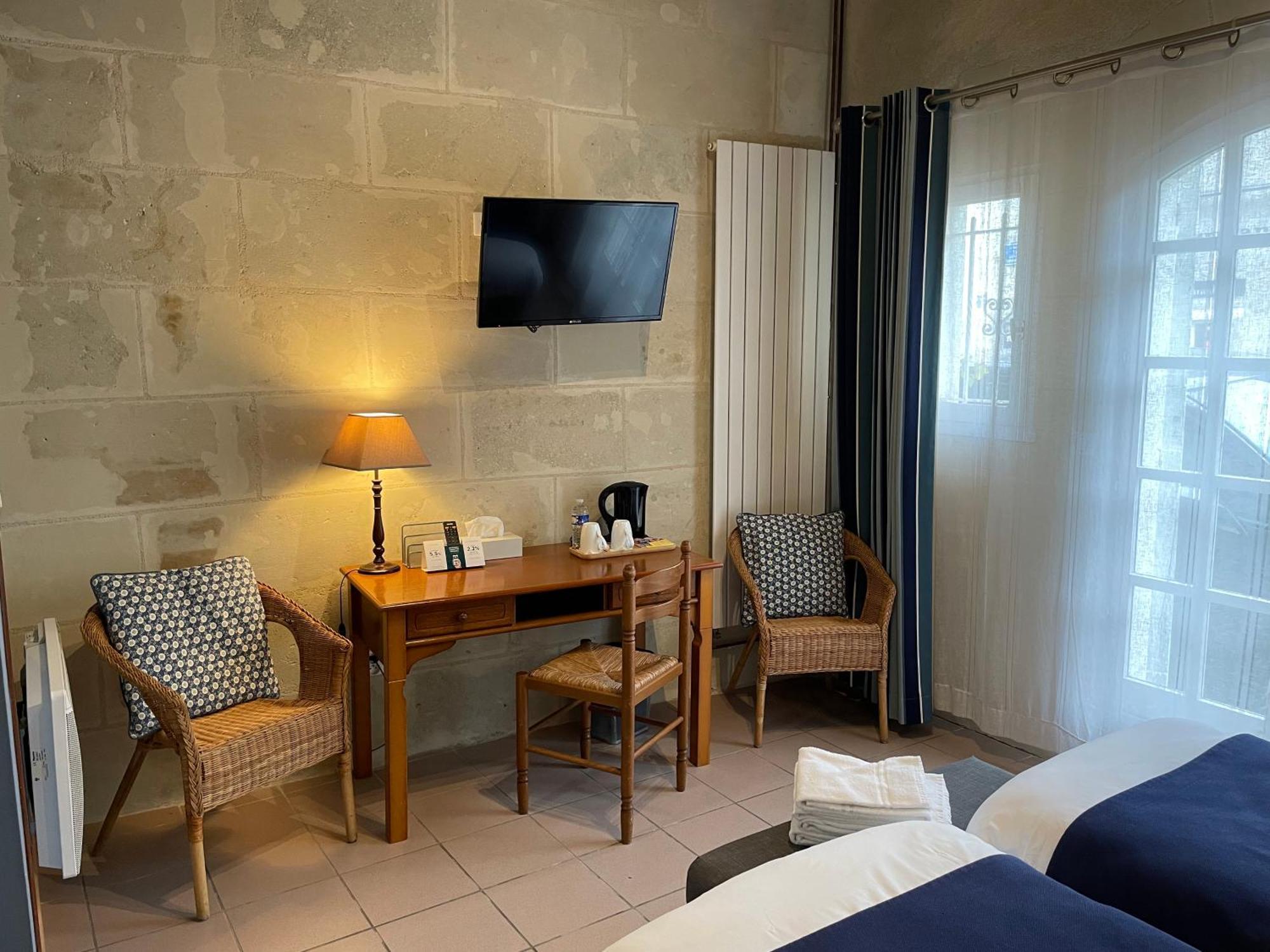 Logis Auberge Le Colombien - Hotel Et Restaurant Villandry Eksteriør billede
