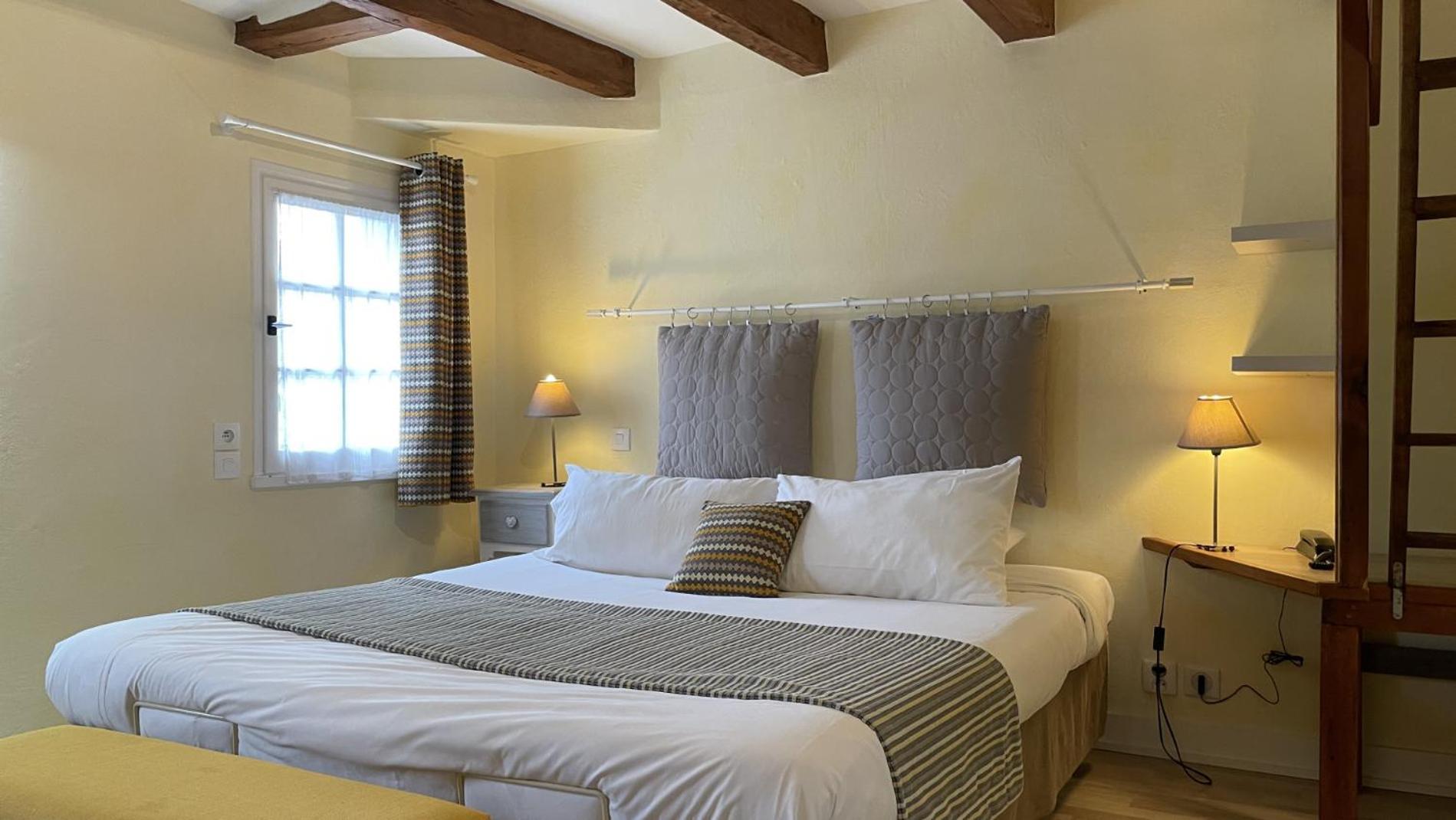 Logis Auberge Le Colombien - Hotel Et Restaurant Villandry Eksteriør billede