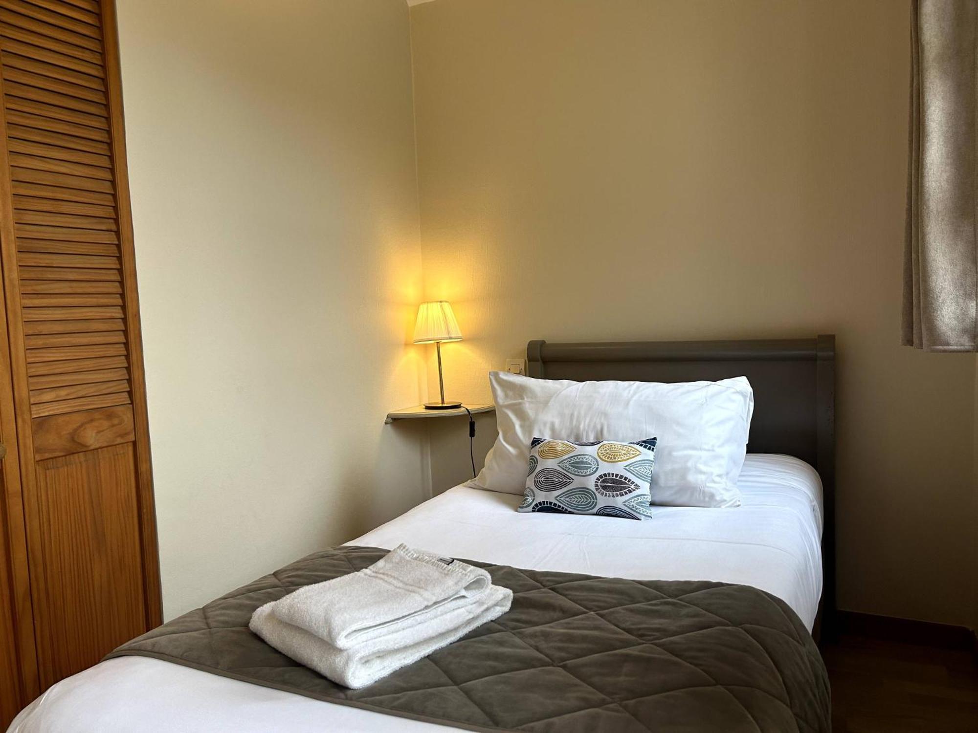 Logis Auberge Le Colombien - Hotel Et Restaurant Villandry Eksteriør billede