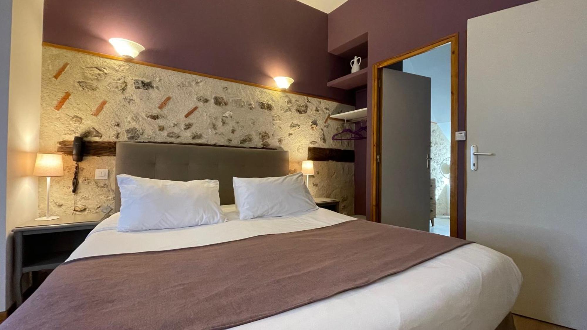 Logis Auberge Le Colombien - Hotel Et Restaurant Villandry Eksteriør billede